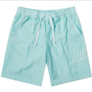 Nike Alumni Woven Shorts